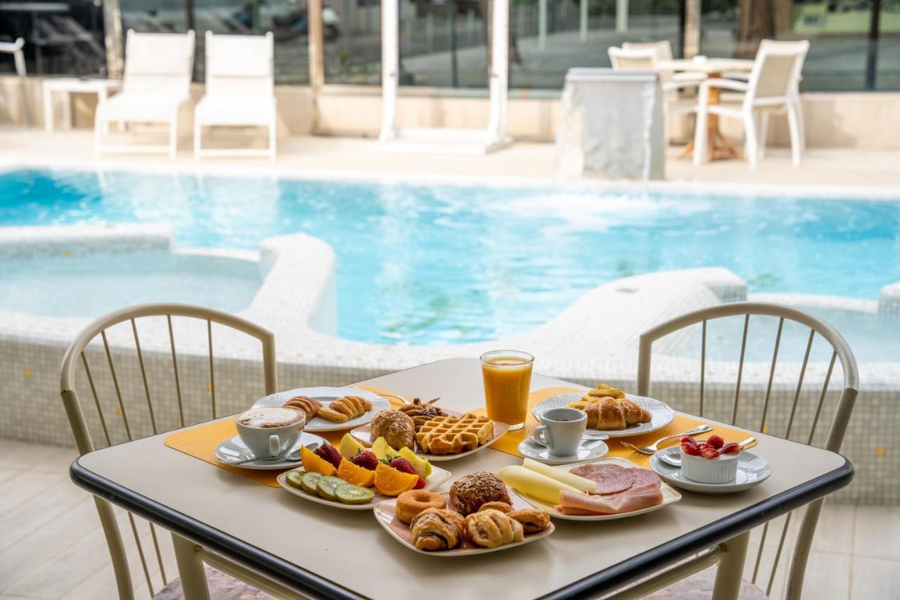 Royal Boutique Hotel Риччоне Екстер'єр фото