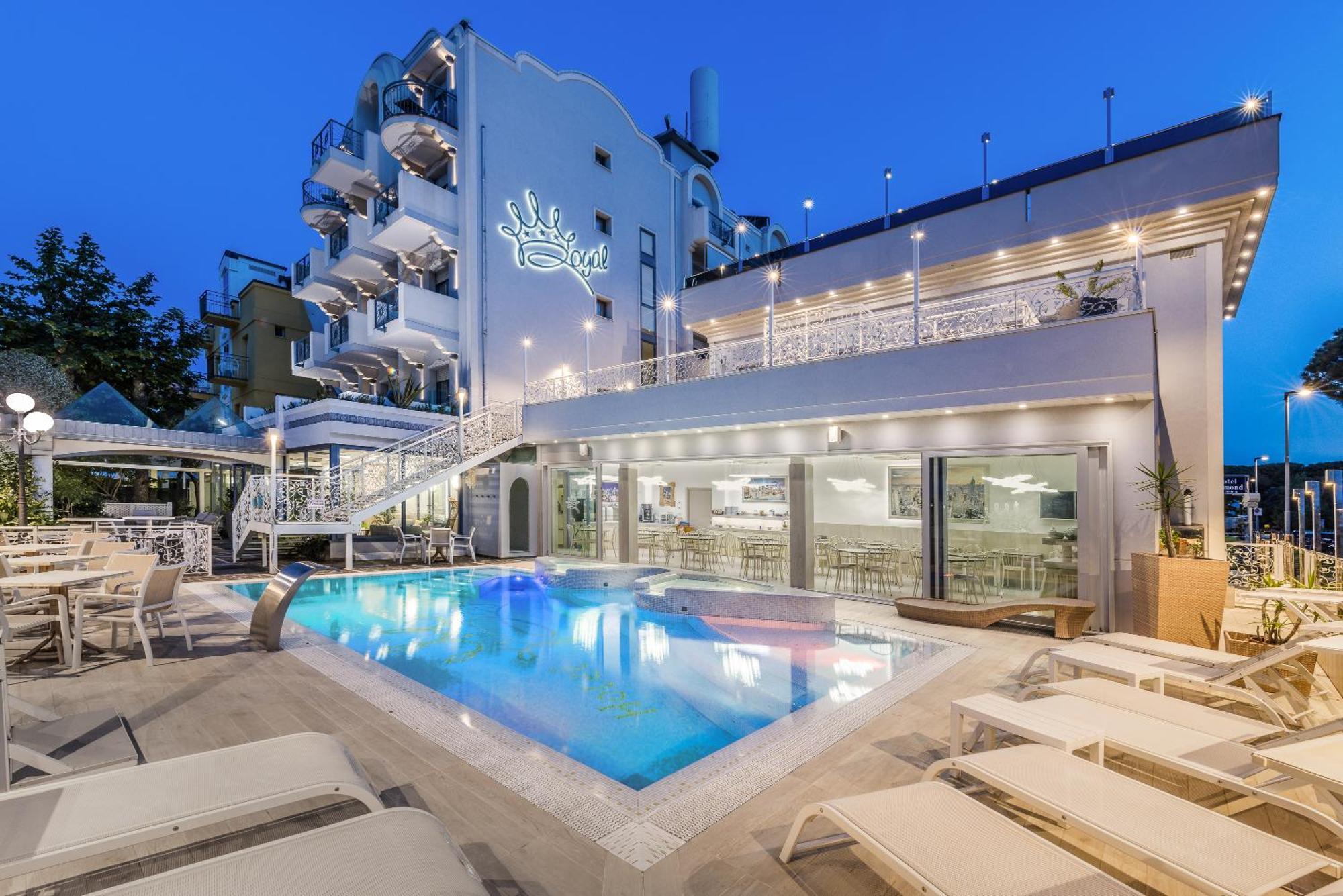 Royal Boutique Hotel Риччоне Екстер'єр фото