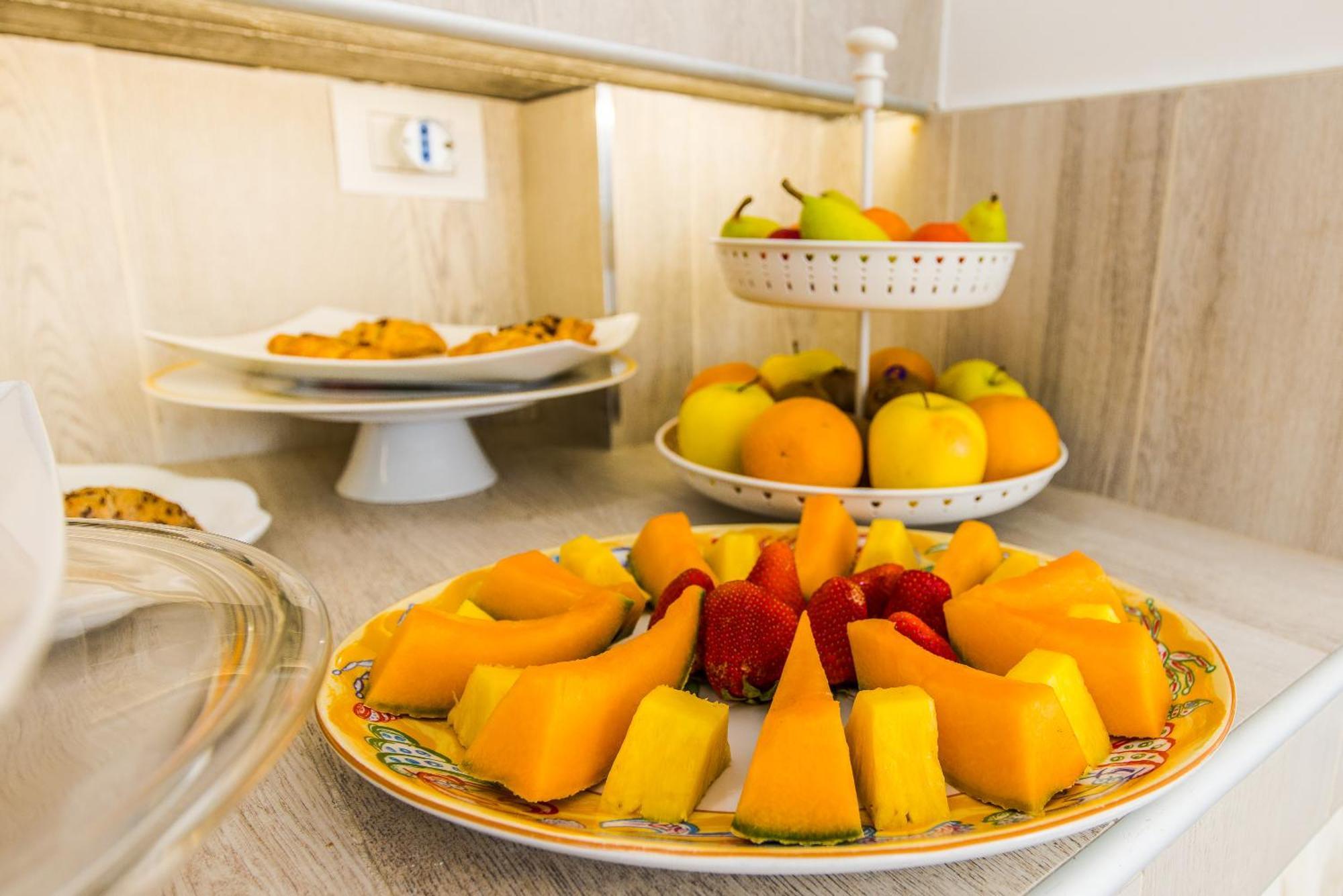 Royal Boutique Hotel Риччоне Екстер'єр фото