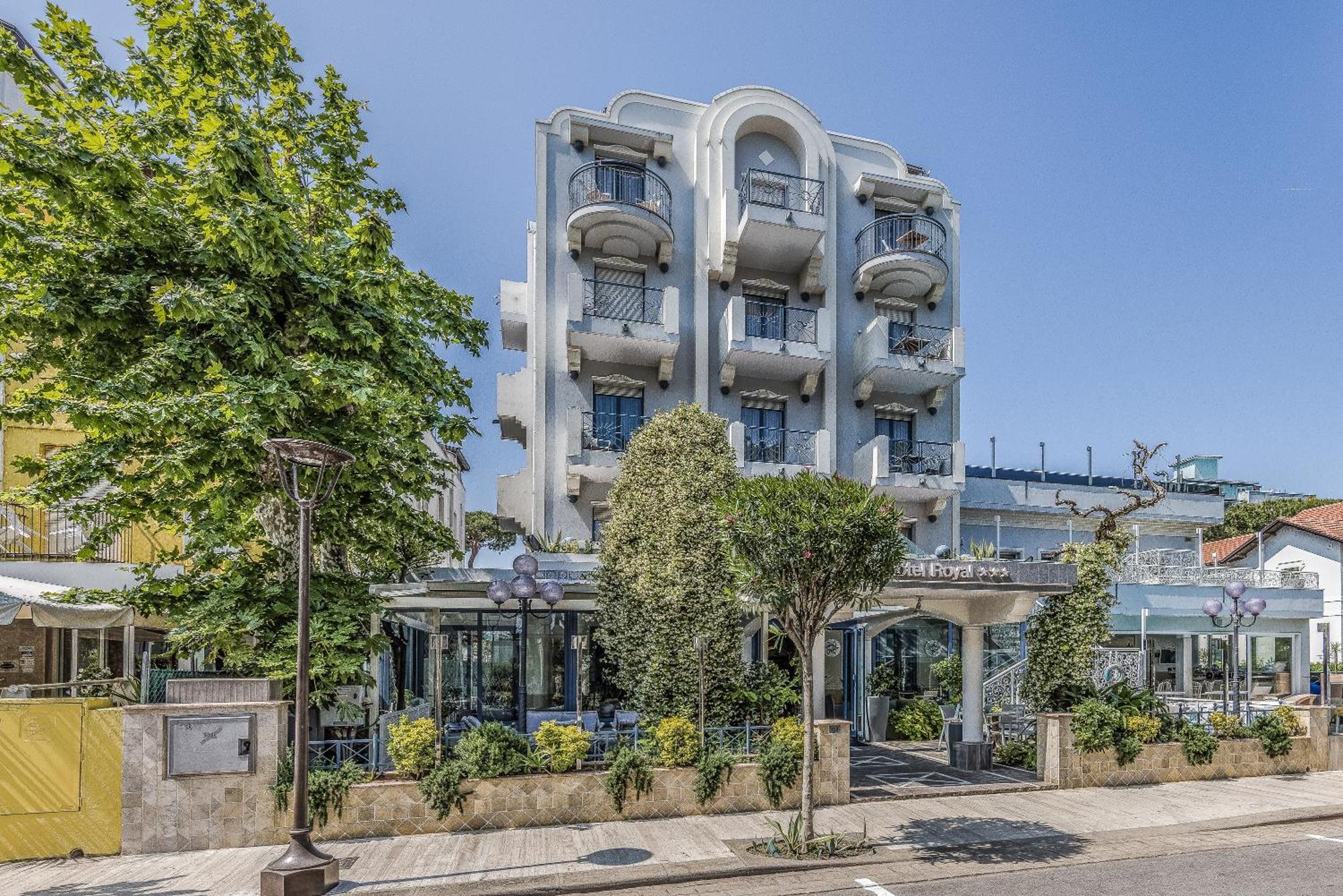 Royal Boutique Hotel Риччоне Екстер'єр фото