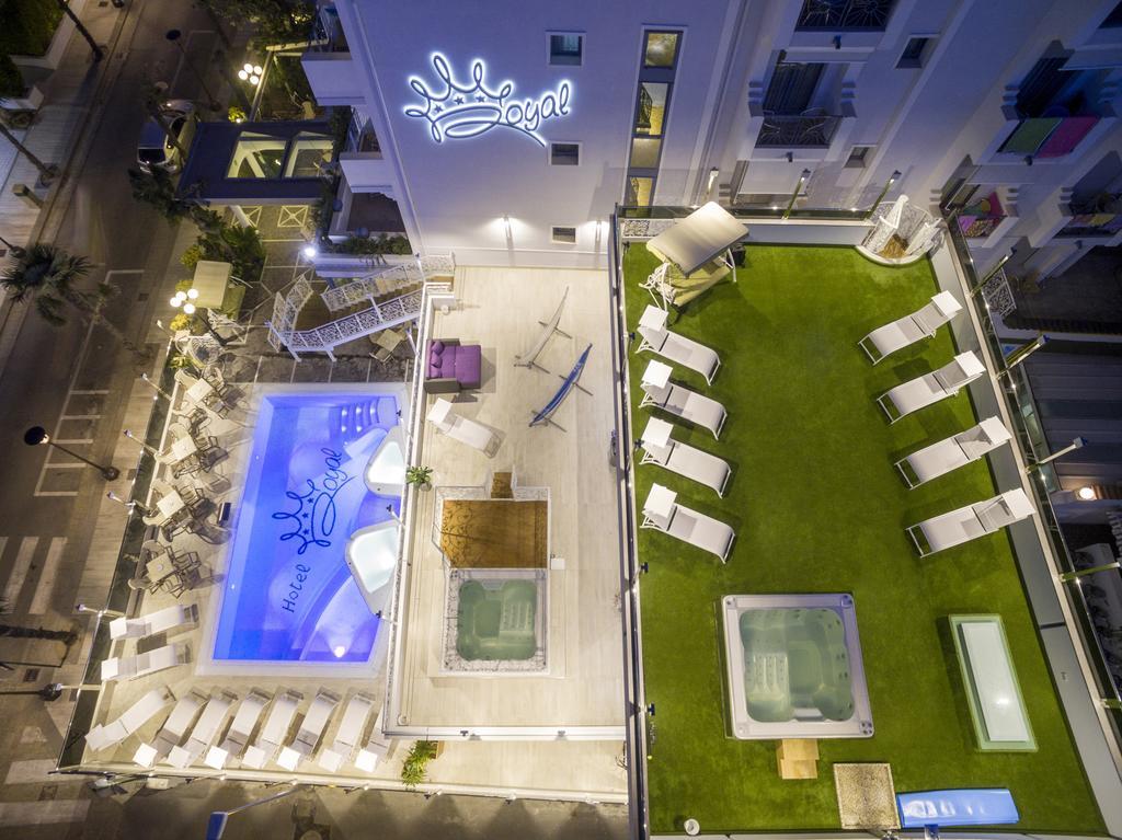 Royal Boutique Hotel Риччоне Екстер'єр фото